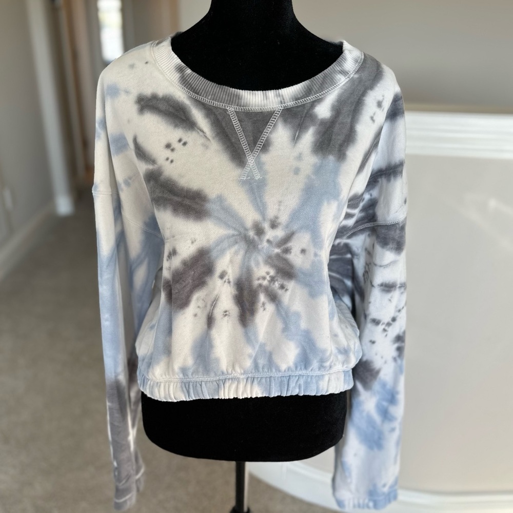 Aeropostale Blue and Grey Tye Dye Cropped Sweatwshirt